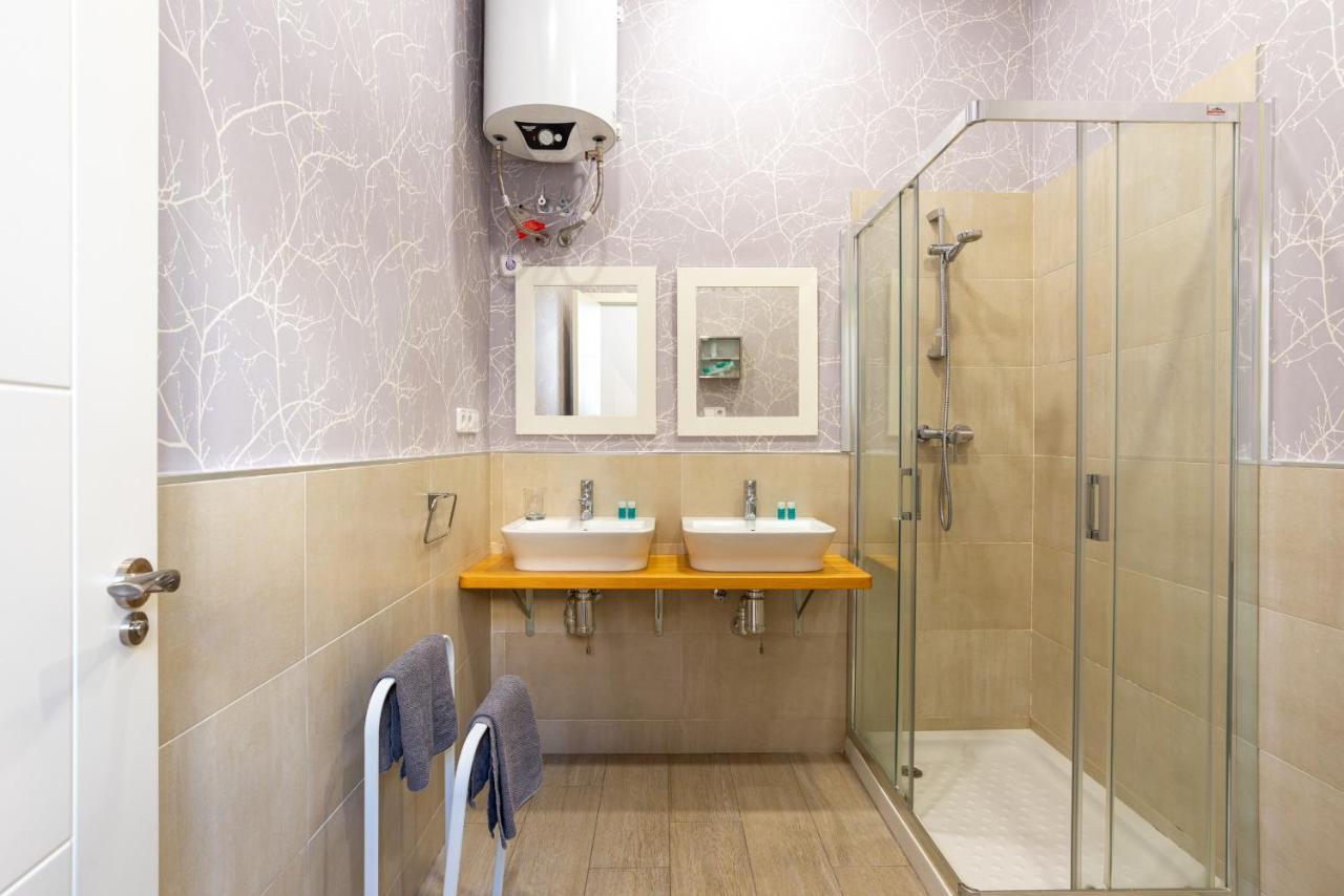 Urbe10 Angel Suites 1 Bedroom Apartment 3C Malaga Exterior photo
